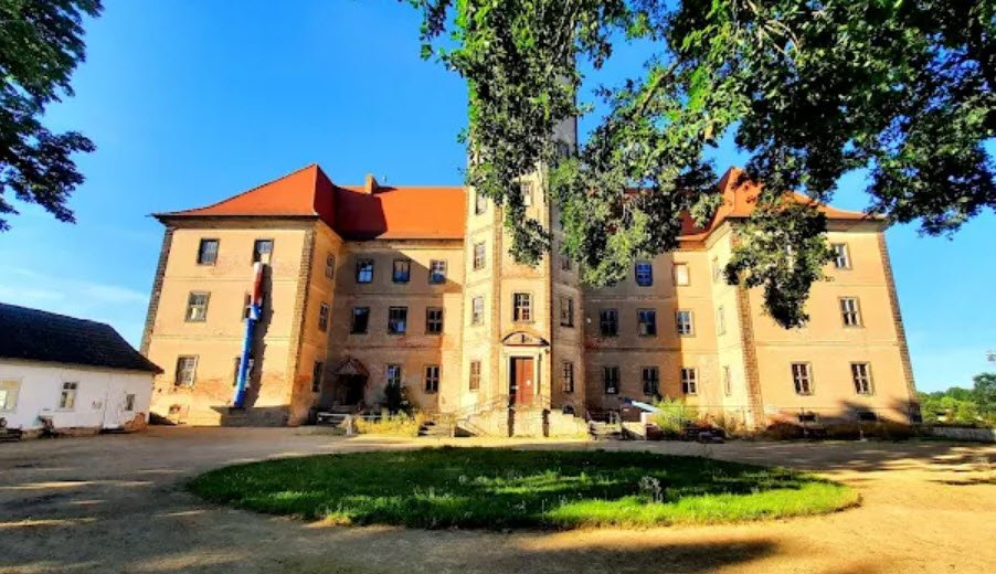 Reinharz Castle GbR, Bad Schmiedeberg, Germany, Germany